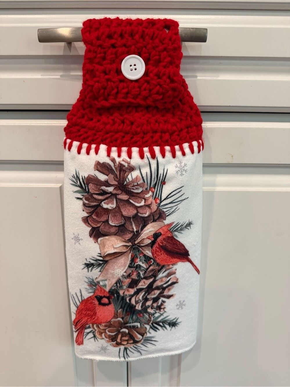 Crochet Top Kitchen Towel- 2 birds with pinecones